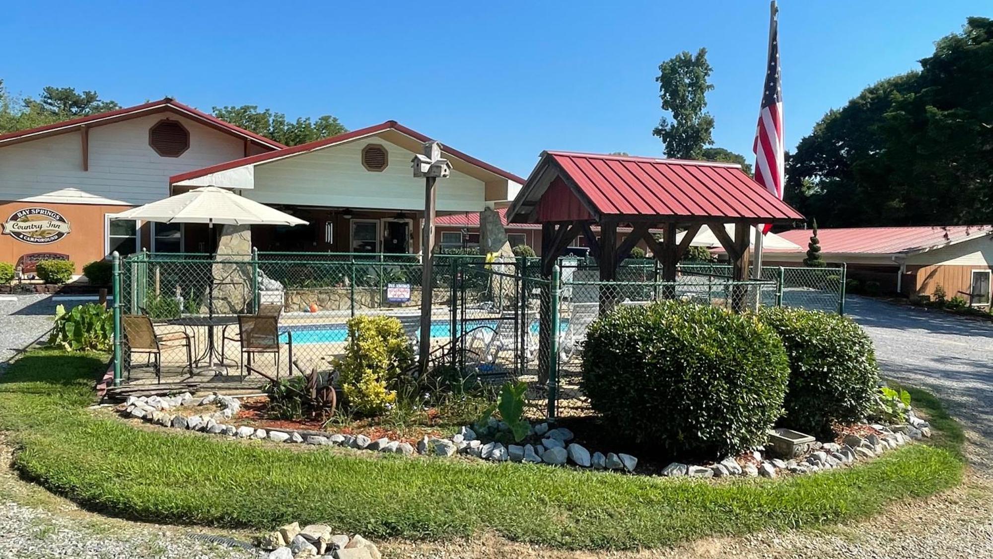 Bay Springs Country Inn & Marina Centre Εξωτερικό φωτογραφία